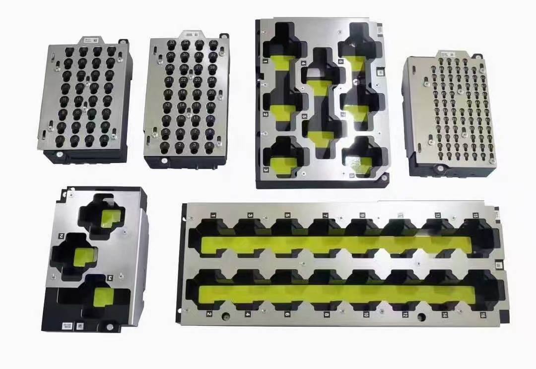 Blog perusahaan terbaru tentang Bagaimana Komponen Mesin SMT Membantu dalam Memproduksi Elektronik Miniatur?